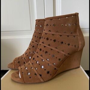 Michael Kors Uma Wedge Suede Bootie Size 8  Color Acorn